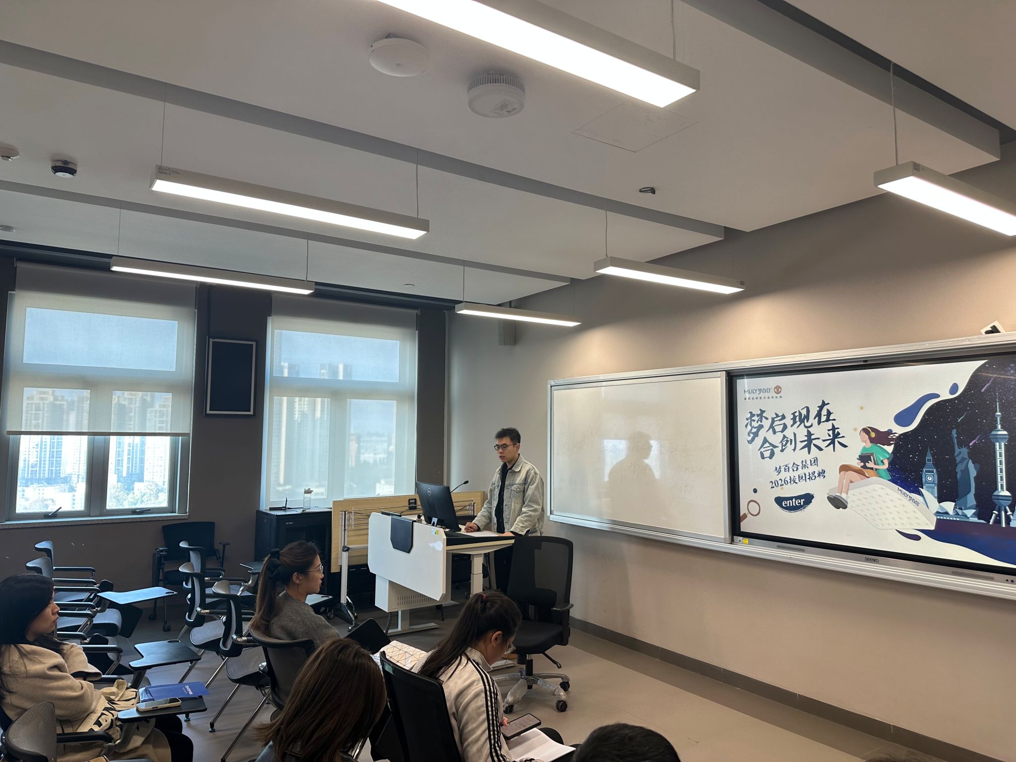 2e58c34b1cc8960a1fda152f4a161368