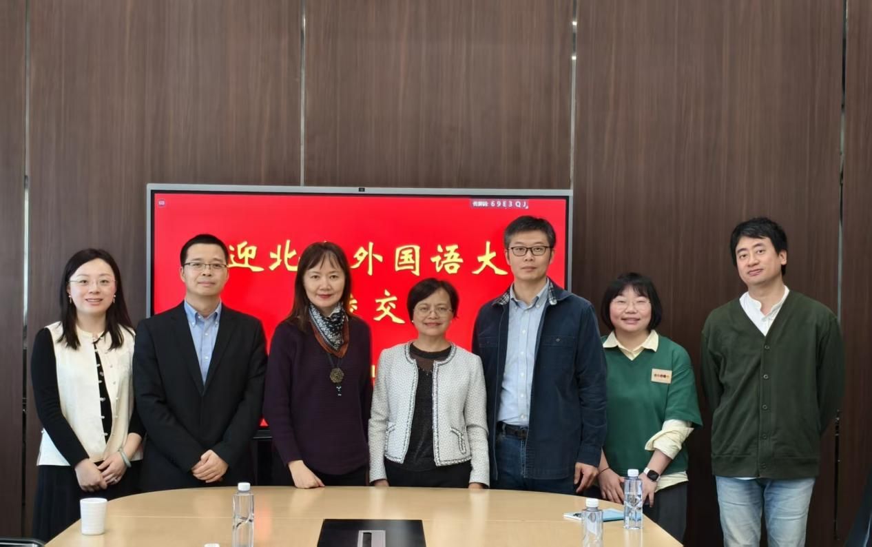 ff9cf689c41bb74f7ffd4399c9d3cbdf